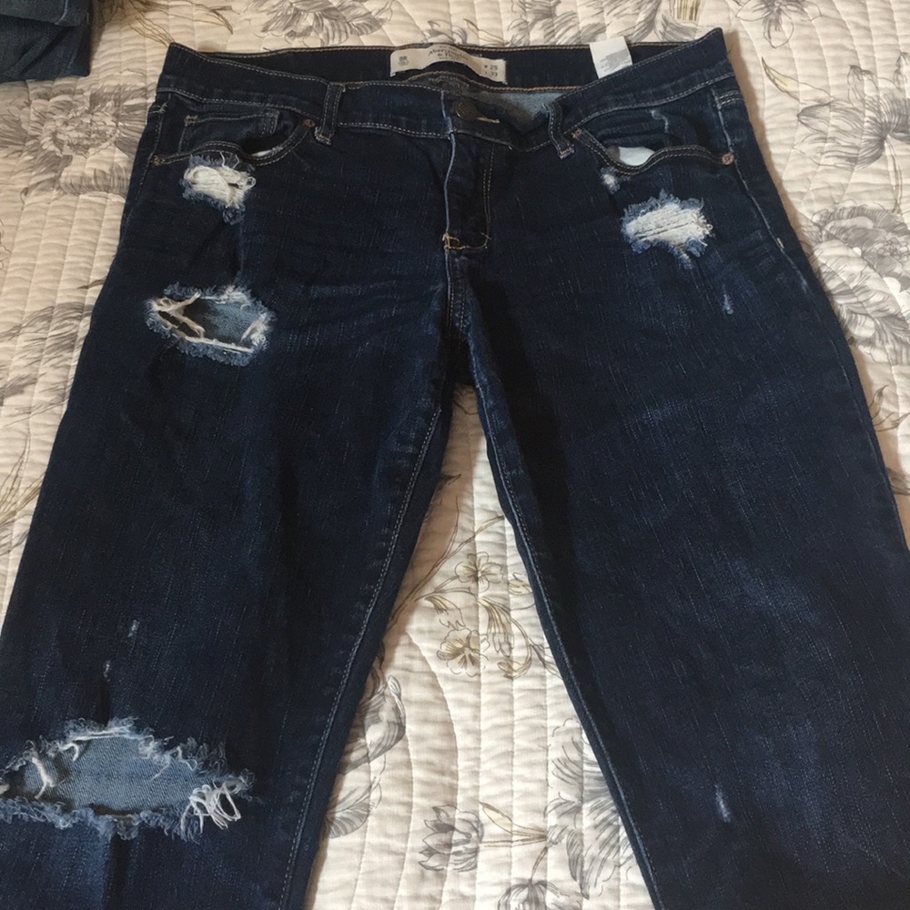 Distressed dark wash Abercrombie & Fitch Jeans